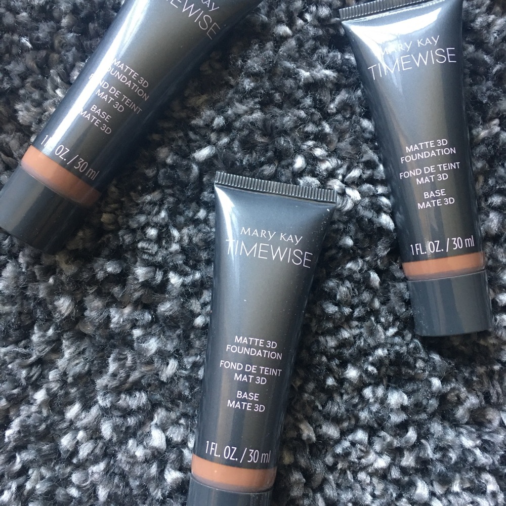 Cosmetics - Picture 5 of 7